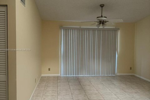 Condo in Port St. Lucie, Florida, 2 bedrooms  № 1060772 - photo 7