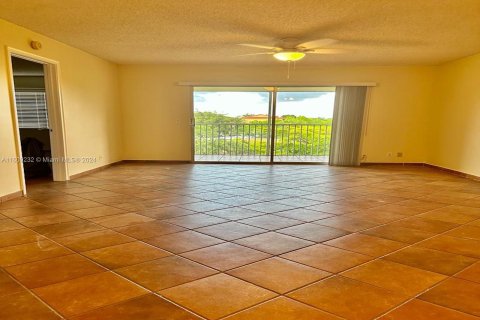Condominio en venta en Pembroke Pines, Florida, 2 dormitorios, 110.74 m2 № 1225365 - foto 15