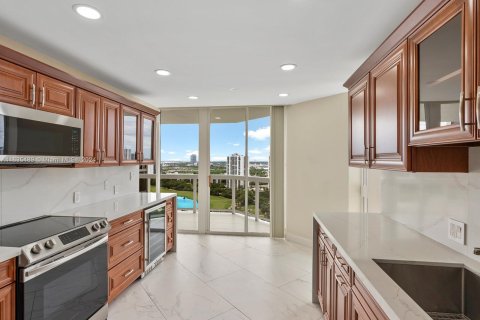 Condominio en venta en Aventura, Florida, 3 dormitorios, 181.16 m2 № 1305954 - foto 12