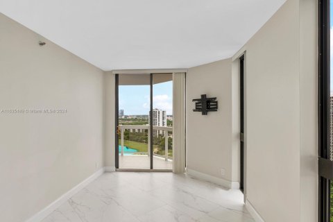 Condominio en venta en Aventura, Florida, 3 dormitorios, 181.16 m2 № 1305954 - foto 29