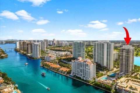 Condominio en venta en Aventura, Florida, 3 dormitorios, 181.16 m2 № 1305954 - foto 3