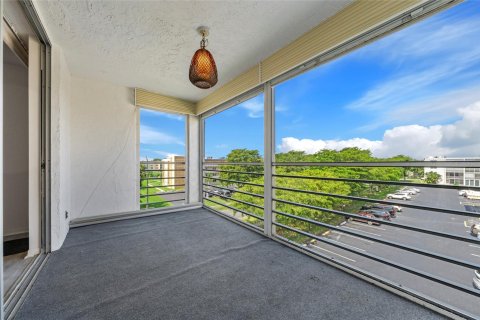 Condominio en venta en Dania Beach, Florida, 2 dormitorios, 106.28 m2 № 1073483 - foto 15