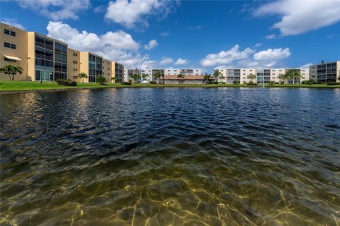 Condominio en venta en Dania Beach, Florida, 2 dormitorios, 106.28 m2 № 1073483 - foto 4