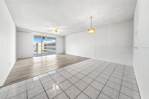 Condominio en venta en Dania Beach, Florida, 2 dormitorios, 106.28 m2 № 1073483 - foto 21