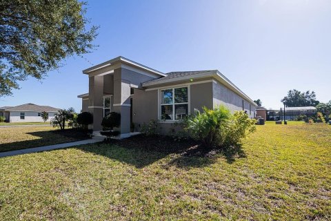 Villa ou maison à vendre à Kissimmee, Floride: 4 chambres, 213.68 m2 № 1349347 - photo 5