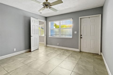 Immobilier commercial à vendre à Oakland Park, Floride: 129.51 m2 № 1065943 - photo 7