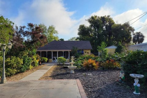 Villa ou maison à louer à Mount Dora, Floride: 2 chambres, 69.68 m2 № 1356526 - photo 1