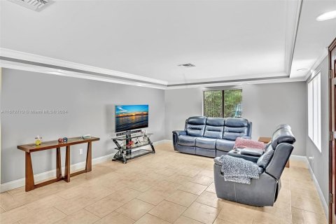 Casa en venta en North Miami Beach, Florida, 3 dormitorios, 171.68 m2 № 1397421 - foto 7