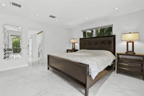 Villa ou maison à vendre à Miami Beach, Floride: 5 chambres, 259.48 m2 № 1397384 - photo 15