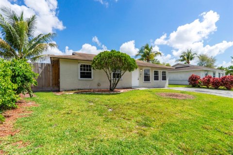 Villa ou maison à vendre à North Lauderdale, Floride: 3 chambres, 115.85 m2 № 1160781 - photo 18