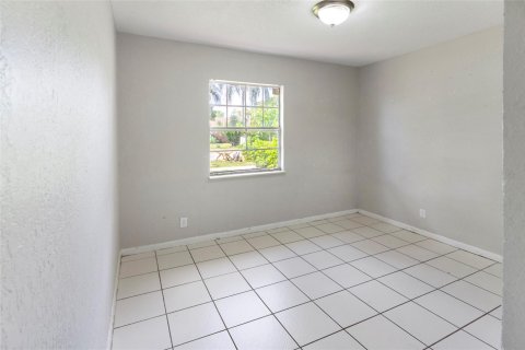 House in North Lauderdale, Florida 3 bedrooms, 115.85 sq.m. № 1160781 - photo 4