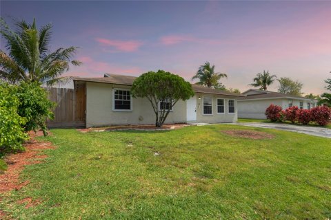 Villa ou maison à vendre à North Lauderdale, Floride: 3 chambres, 115.85 m2 № 1160781 - photo 16