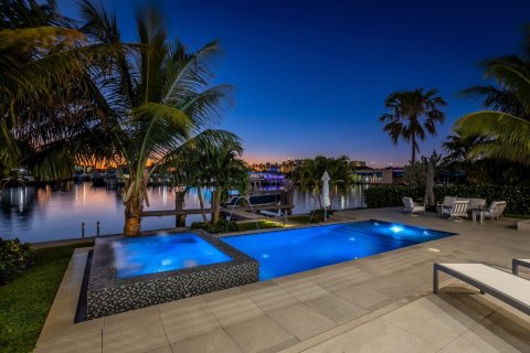 Villa ou maison à vendre à Deerfield Beach, Floride: 5 chambres, 455.78 m2 № 1040947 - photo 25