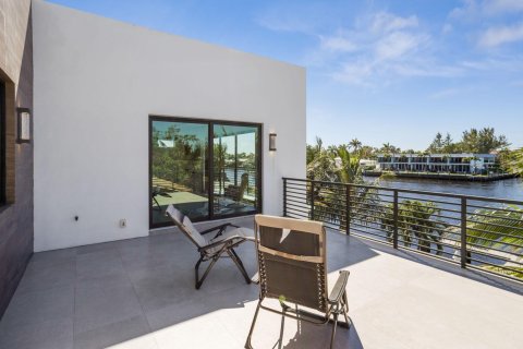 Villa ou maison à vendre à Deerfield Beach, Floride: 5 chambres, 455.78 m2 № 1040947 - photo 4
