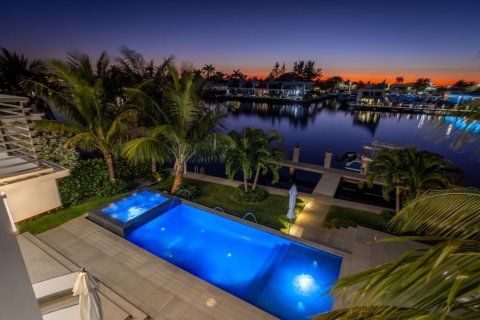 Villa ou maison à vendre à Deerfield Beach, Floride: 5 chambres, 455.78 m2 № 1040947 - photo 20