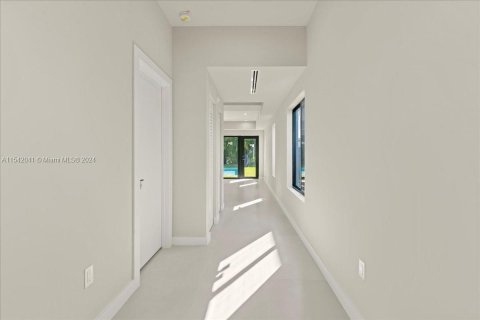 Casa en venta en West Miami, Florida, 4 dormitorios, 250.84 m2 № 1067460 - foto 3