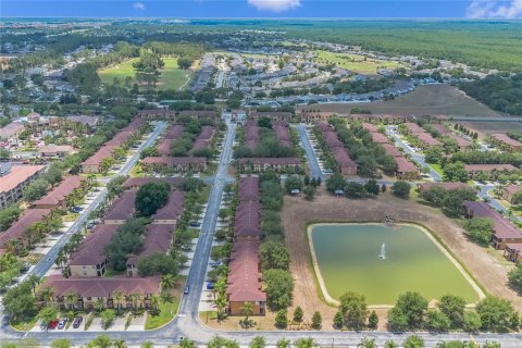 Townhouse in Davenport, Florida 3 bedrooms, 127.83 sq.m. № 1242672 - photo 29