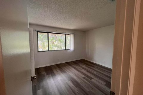 Copropriété à vendre à Deerfield Beach, Floride: 2 chambres, 120.77 m2 № 1045725 - photo 4