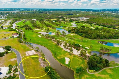 Terreno en venta en Englewood, Florida № 1308535 - foto 1