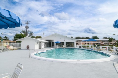 Copropriété à vendre à Hallandale Beach, Floride: 1 chambre, 58.06 m2 № 1047327 - photo 18