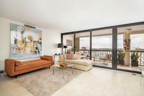 Copropriété à vendre à West Palm Beach, Floride: 2 chambres, 166.95 m2 № 1045683 - photo 25