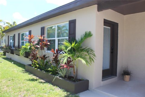 Casa en venta en North Port, Florida, 3 dormitorios, 146.23 m2 № 1265520 - foto 4