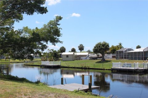 Casa en venta en North Port, Florida, 3 dormitorios, 146.23 m2 № 1265520 - foto 27