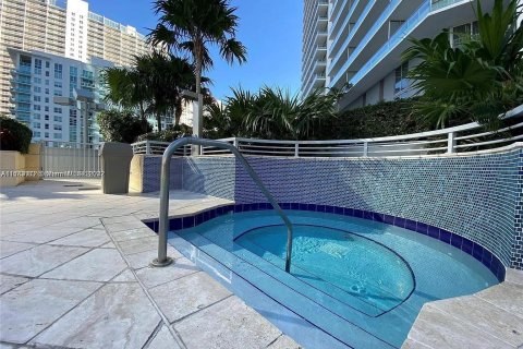 Copropriété à vendre à Miami, Floride: 1 chambre, 67.73 m2 № 1396054 - photo 8