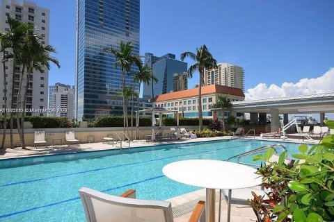 Condo in Miami, Florida, 1 bedroom  № 1396054 - photo 10