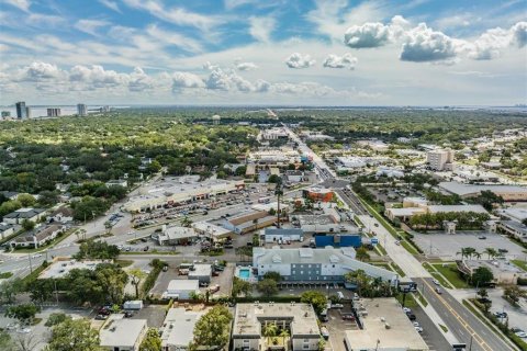 Condo in Tampa, Florida, 1 bedroom  № 1417370 - photo 26