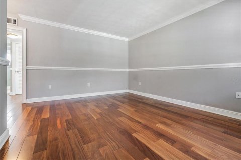 Condo in Tampa, Florida, 1 bedroom  № 1417370 - photo 6