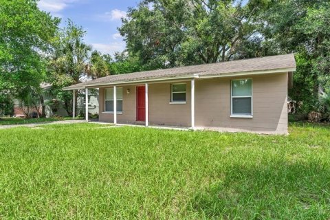 House in Tampa, Florida 3 bedrooms, 80.27 sq.m. № 1356050 - photo 4