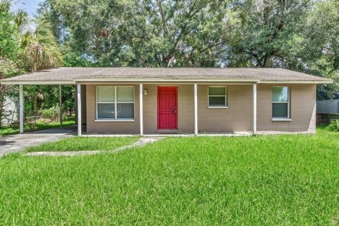 House in Tampa, Florida 3 bedrooms, 80.27 sq.m. № 1356050 - photo 1