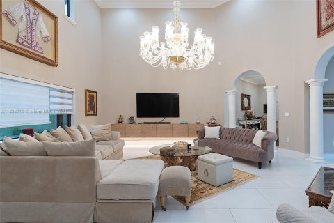 Villa ou maison à vendre à Palmetto Bay, Floride: 5 chambres, 275.92 m2 № 1306282 - photo 19