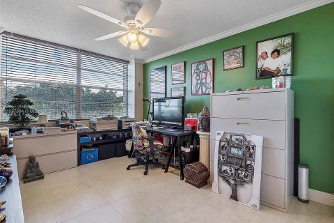 Copropriété à vendre à Pembroke Pines, Floride: 2 chambres, 104.05 m2 № 1021416 - photo 11