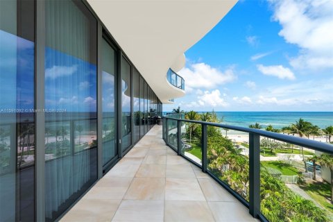 Condo in Sunny Isles Beach, Florida, 4 bedrooms  № 1184090 - photo 15