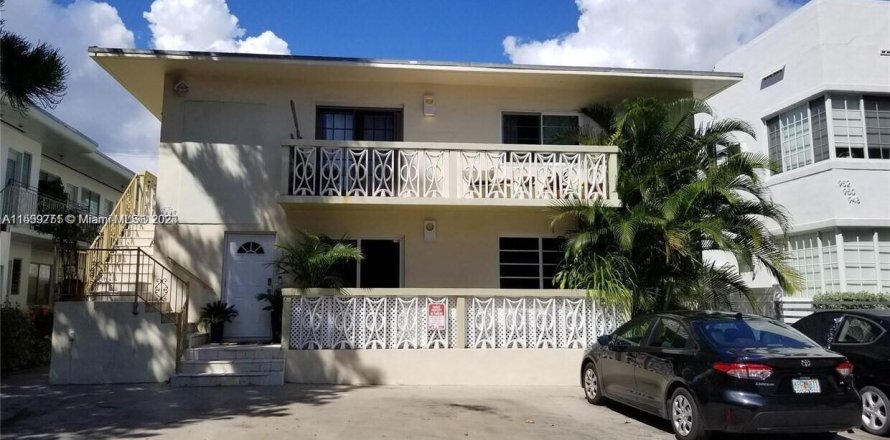 Estudio en el Condominio en Miami Beach, Florida  № 1209440