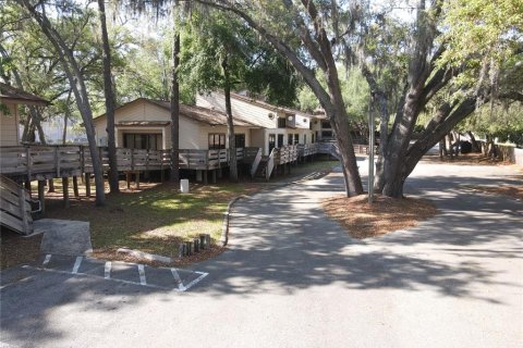 Propiedad comercial en venta en Orlando, Florida, 1711.54 m2 № 1303336 - foto 1