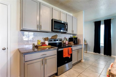 Casa en venta en Wesley Chapel, Florida, 4 dormitorios, 209.96 m2 № 1063046 - foto 9