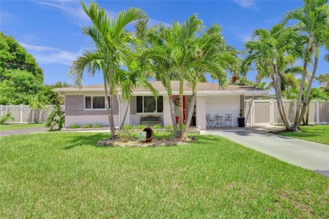 House in Oakland Park, Florida 3 bedrooms, 62.43 sq.m. № 1231961 - photo 1