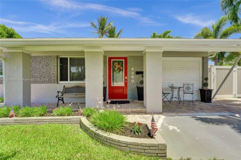 Casa en venta en Oakland Park, Florida, 3 dormitorios, 62.43 m2 № 1231961 - foto 4