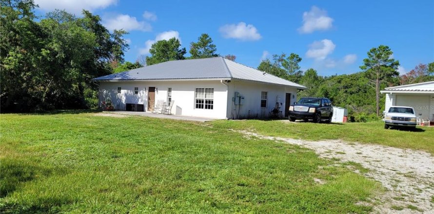 House in Okeechobee, Florida 2 bedrooms, 160.54 sq.m. № 1280248