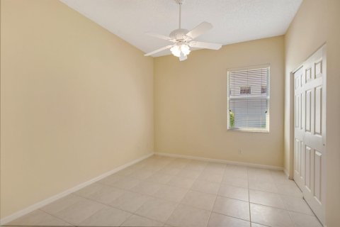 House in Boynton Beach, Florida 2 bedrooms, 190.26 sq.m. № 1074972 - photo 13