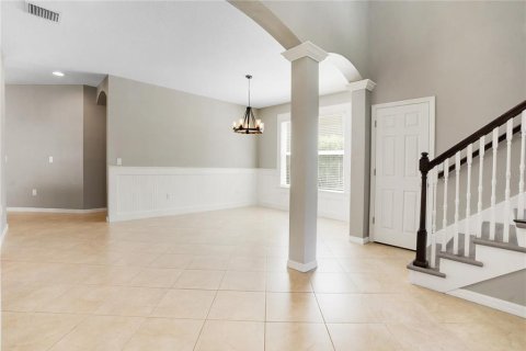 House in CONNERTON

 in Land O' Lakes, Florida 4 bedrooms, 266.82 sq.m. № 1388724 - photo 6