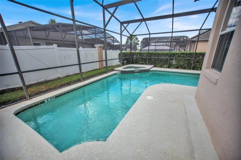 Casa en venta en Davenport, Florida, 6 dormitorios, 263.38 m2 № 1260265 - foto 7