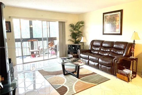 Condo in Delray Beach, Florida, 2 bedrooms  № 1358935 - photo 6