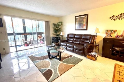 Condo in Delray Beach, Florida, 2 bedrooms  № 1358935 - photo 4