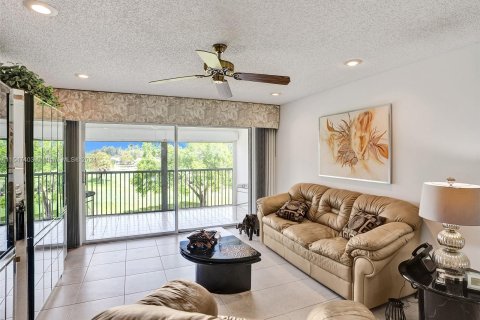 Condominio en venta en Pembroke Pines, Florida, 2 dormitorios, 132.66 m2 № 1056735 - foto 9