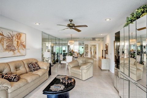 Copropriété à vendre à Pembroke Pines, Floride: 2 chambres, 132.66 m2 № 1056735 - photo 10