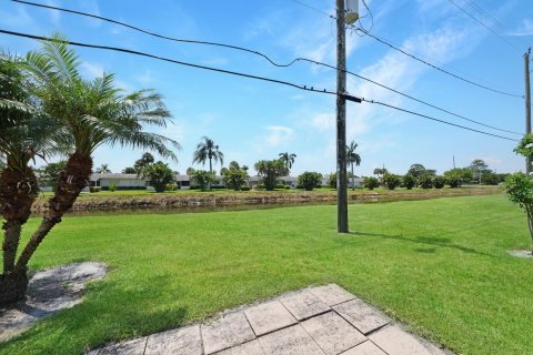 Villa ou maison à vendre à West Palm Beach, Floride: 2 chambres, 77.02 m2 № 1210479 - photo 18